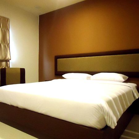 Hotel Olive Tangerang Exteriér fotografie