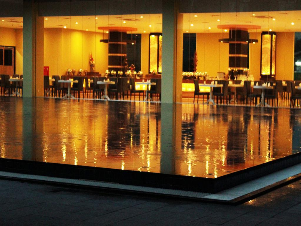 Hotel Olive Tangerang Exteriér fotografie
